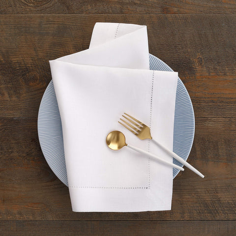 Solino Home lino blanco, estilo clásico y textura sofisticada en la mesa