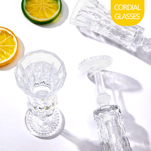 Soopiiso copas cordial para ocasiones especiales, perfectas en fiestas y brindis.
