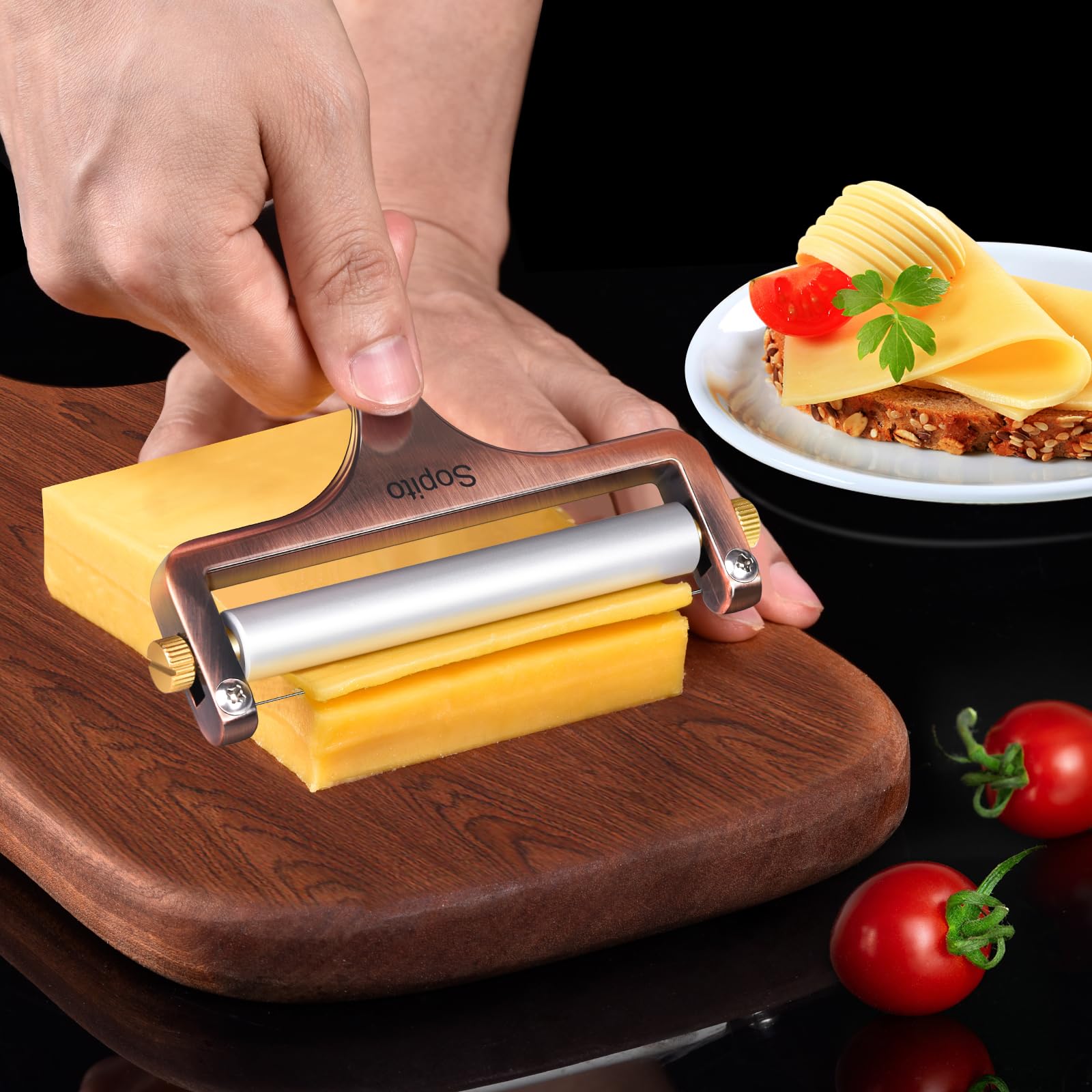 Sopito para cheddar y gruyère con rebanadas finas y consistentes.