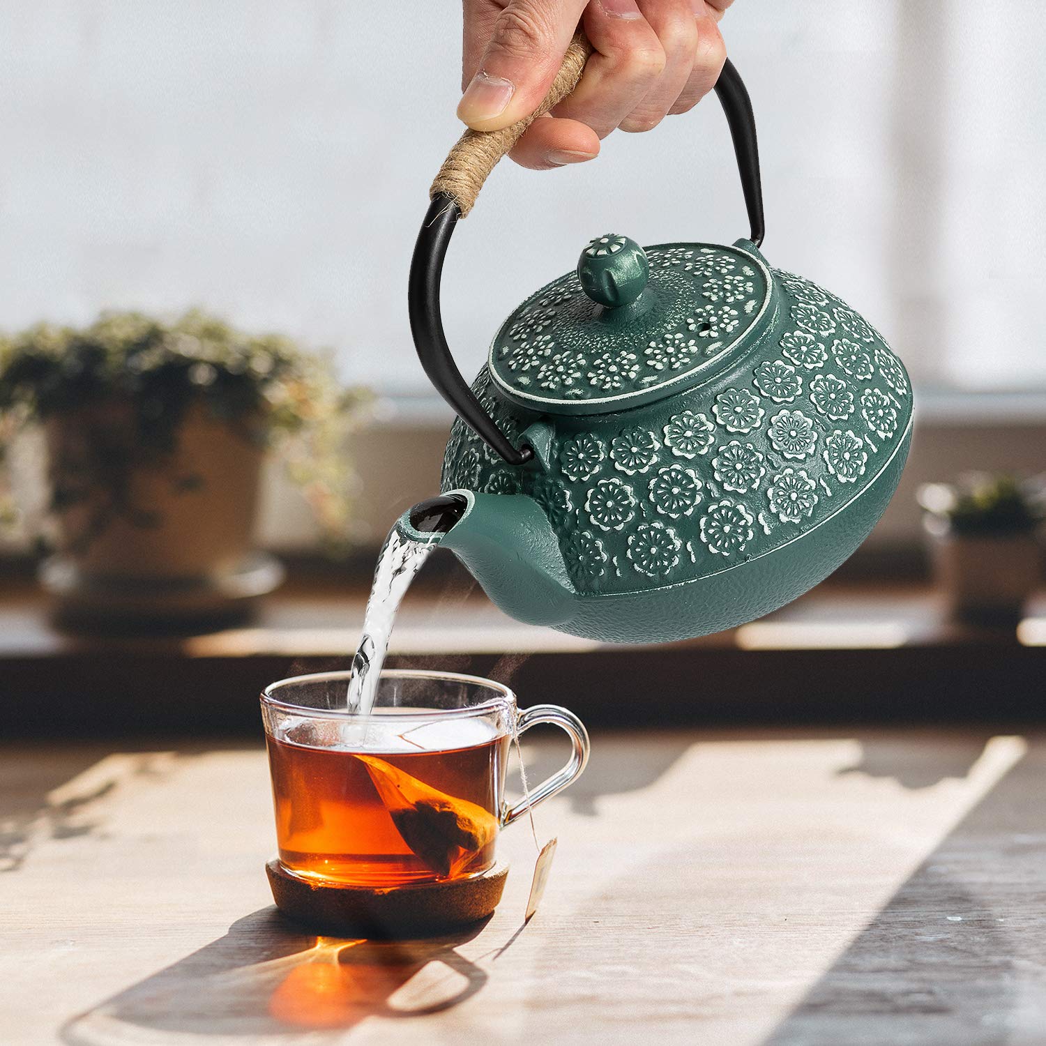 Infusor de acero inoxidable facilita preparar té suelto.