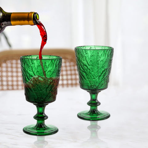 Vaso SOUJOY para vino o jugos, verde palmera, detalle de relieve para ambientar.