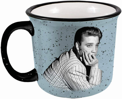 Taza Elvis estilo campamento de Spoontiques, cerámica duradera para bebidas calientes.