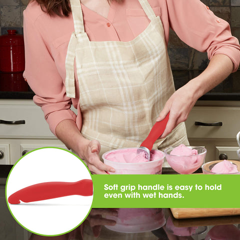 Spring Chef diseño ergonómico innovador para levantar y servir helado con menos esfuerzo