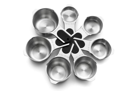 Spring Chef tazas de medición magnéticas, apilables para ahorrar espacio.