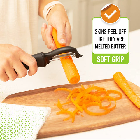Spring Chef Pelador con agujero para colgar para almacenamiento práctico.