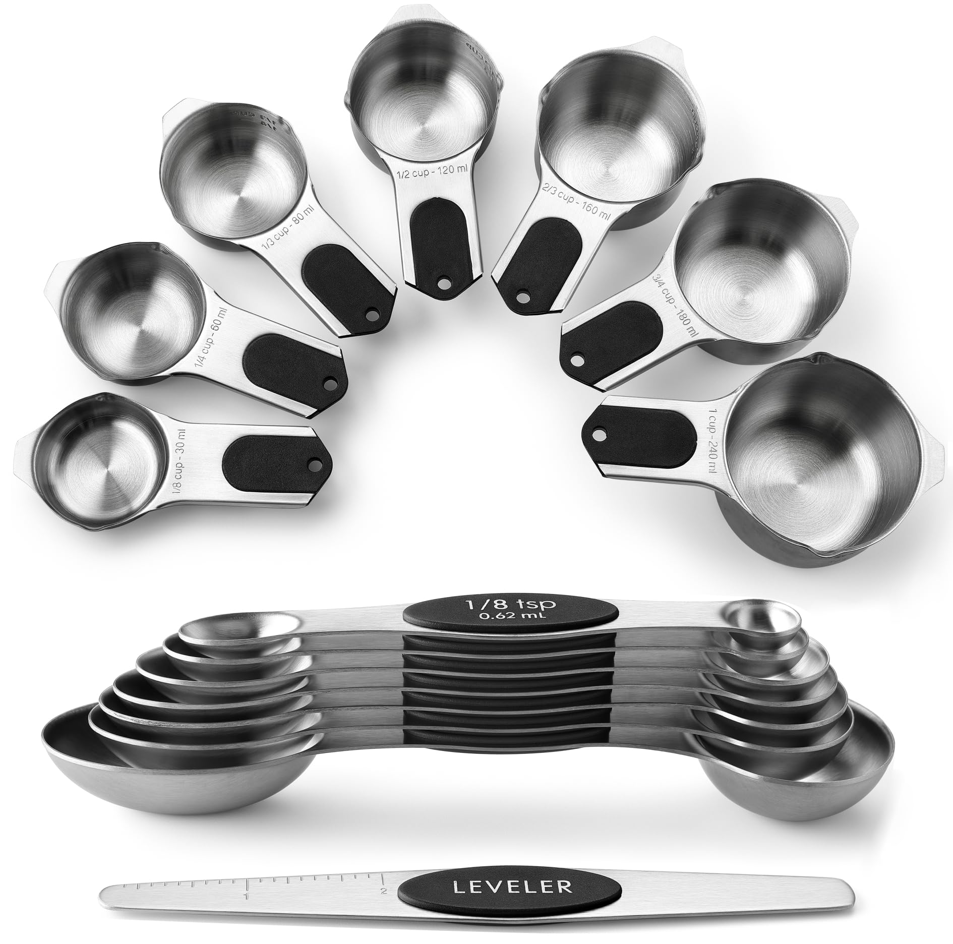 Spring Chef tazas imantadas en negro, almacenamiento compacto y ordenado.