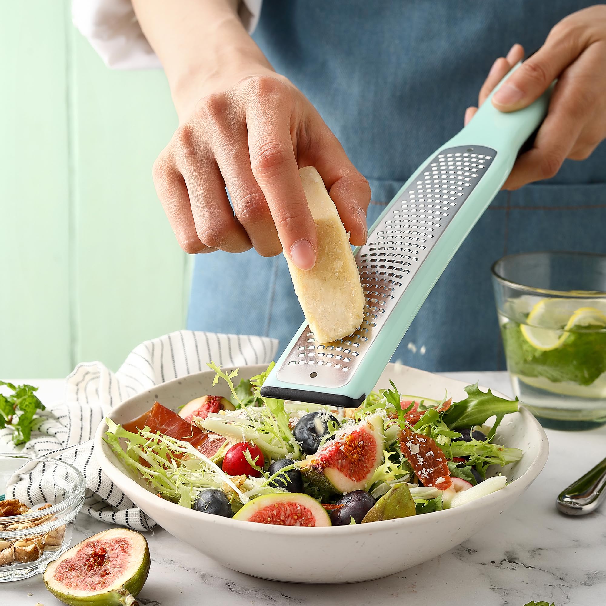 Spring Chef zester durable acero: herramienta resistente para uso diario.