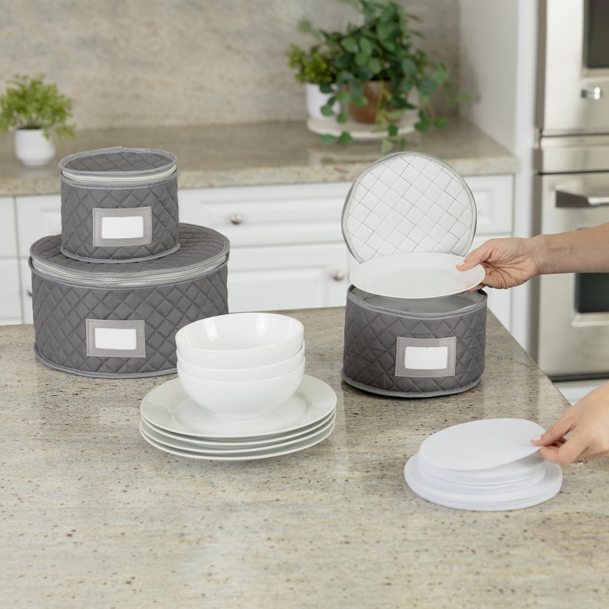 Stack Store Plus More: diseño apilable que ahorra espacio en cocinas pequeñas.
