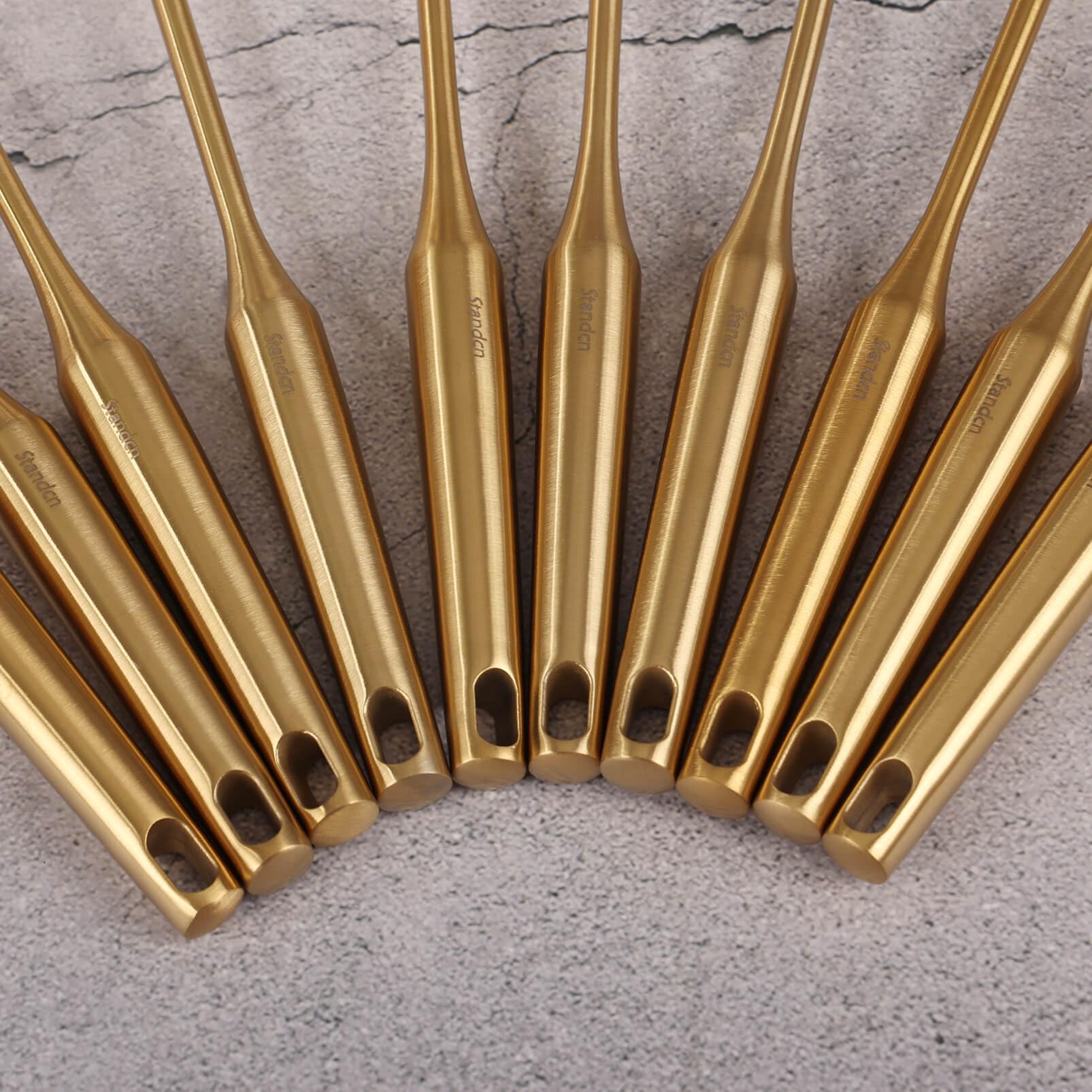 Standcn Gold: regalo ideal para amantes de la cocina que valoran calidad y diseño.