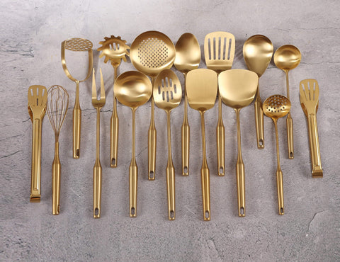 Standcn Gold: uso diario en la cocina para remover, voltear y servir con precisión.
