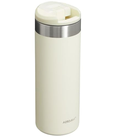 Botella Stanley AeroLight Transit 16 onzas, aislamiento eficiente para bebidas frías o tibias.