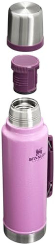 Stanley Classic 1.5qt, acero inoxidable aislante, mantiene bebidas a temperatura.