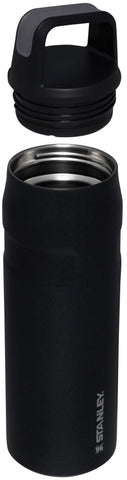 Stanley IceFlow con aislamiento doble para bebidas frías.