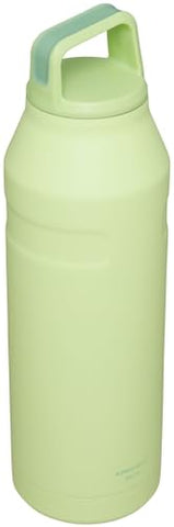 Stanley IceFlow con boca ancha para rellenar y limpiar con comodidad.