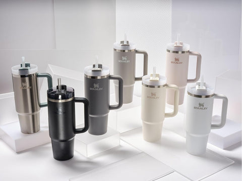 STANLEY Quencher H2.0 compatible con portavasos para coche y viaje.