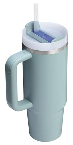 STANLEY Quencher H2.0 con aislamiento doble mantiene bebidas frías por horas.