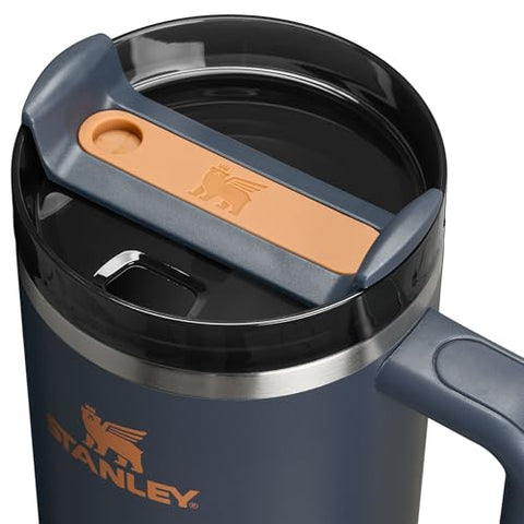 STANLEY Quencher H2.0 con asa ergonómica para transporte cómodo de agua fría