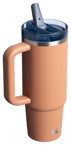 STANLEY Quencher ProTour diseño clásico y cómodo para el día a día.