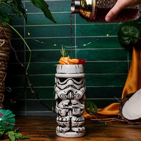 Geeki Tikis Stormtrooper, detalles pintados, cerámica de calidad para coleccionistas.