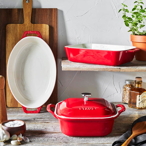 STAUB uso mesa para transición elegante de horno a mesa