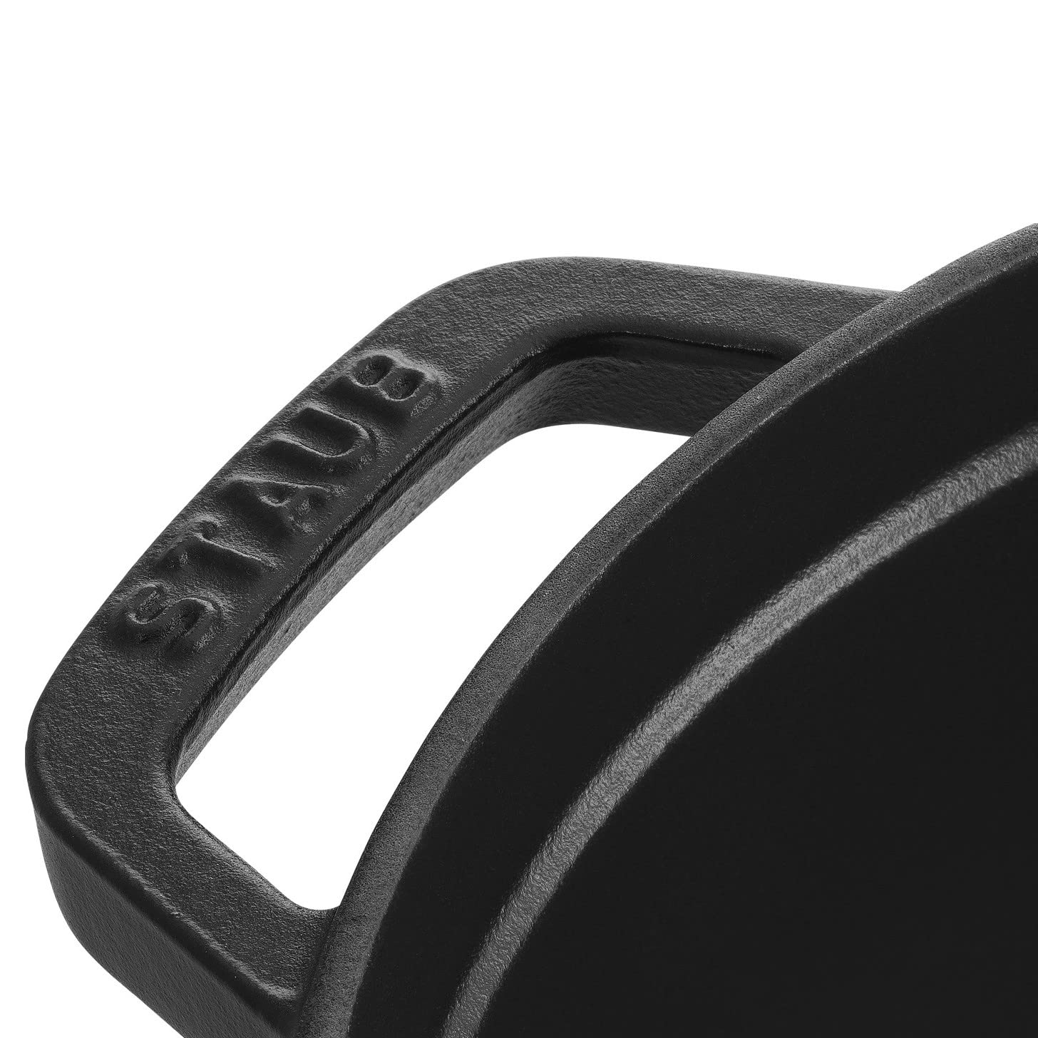 Staub Cocotte 5qt apta para horno hasta 500°F.