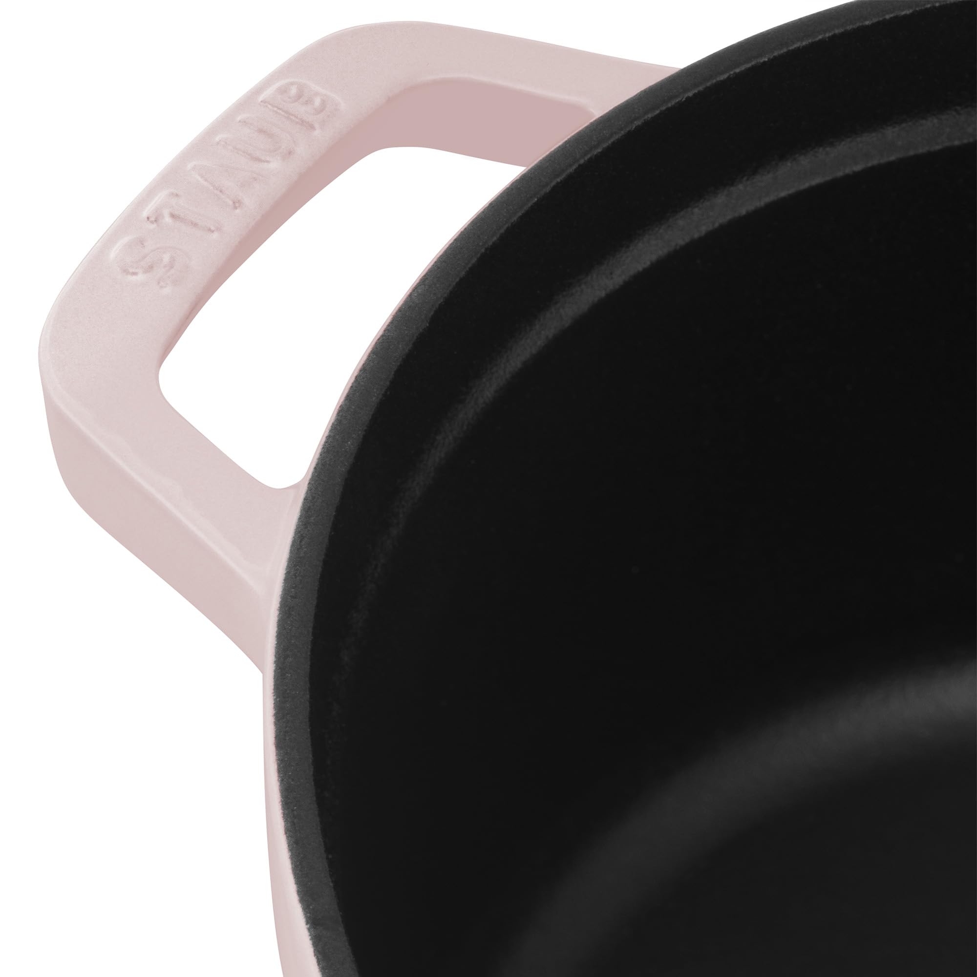 Staub fondo esmaltado liso, compatible con todas las cocinas.