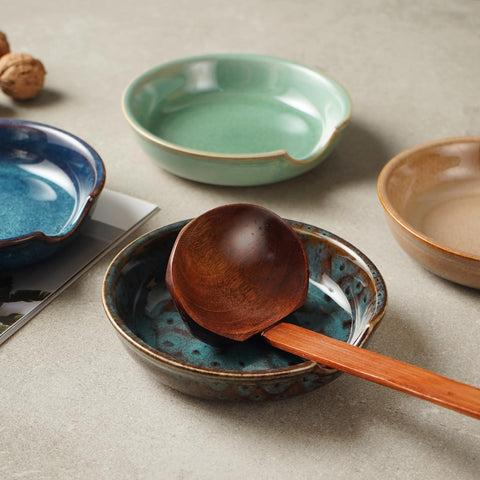 Reposapalas STE-CER con glaseado reactivo añade color y estilo a la cocina.