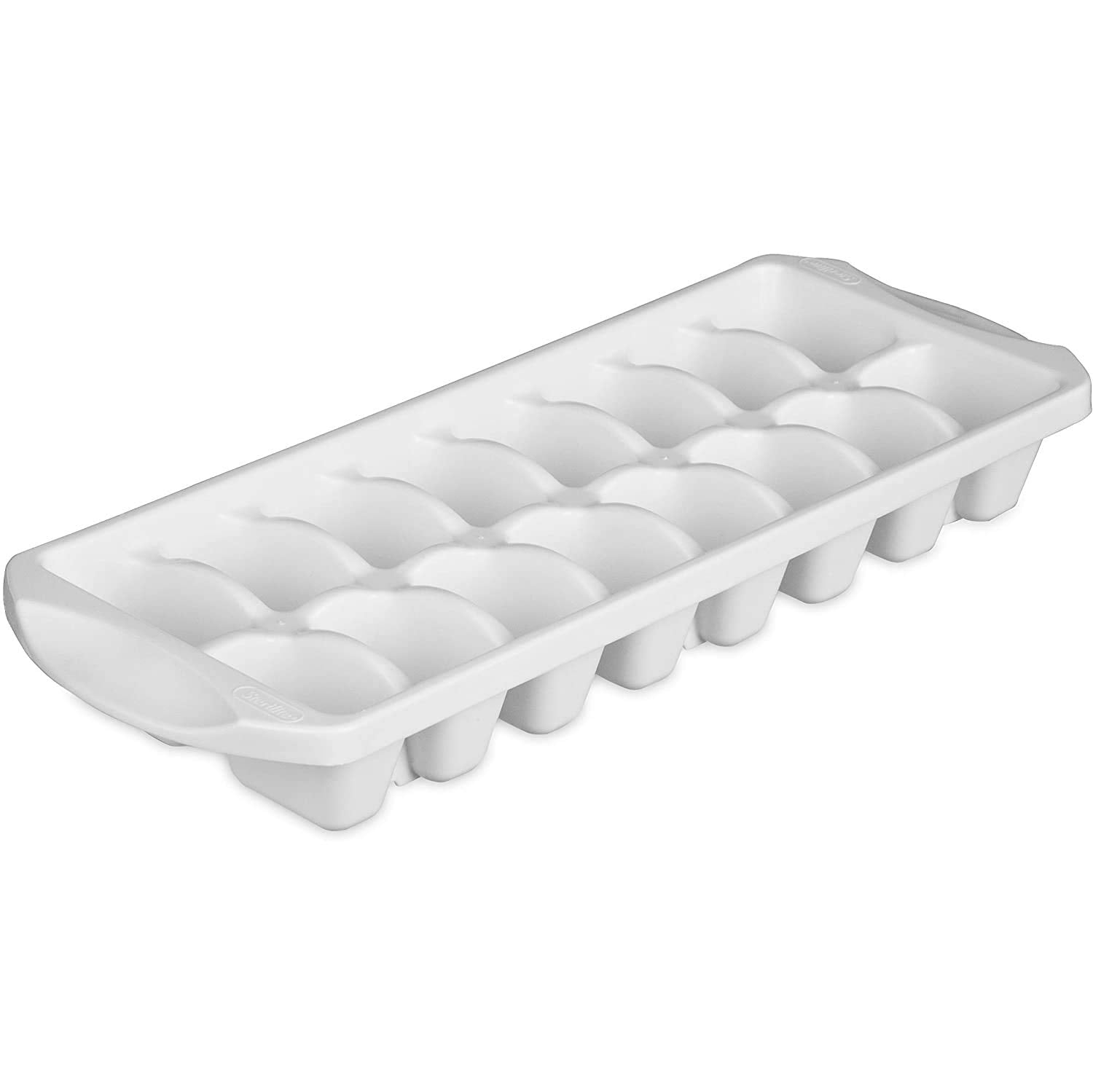 Sterilite bandeja de hielo apilable junto al contenedor, ahorro de espacio en la cocina.