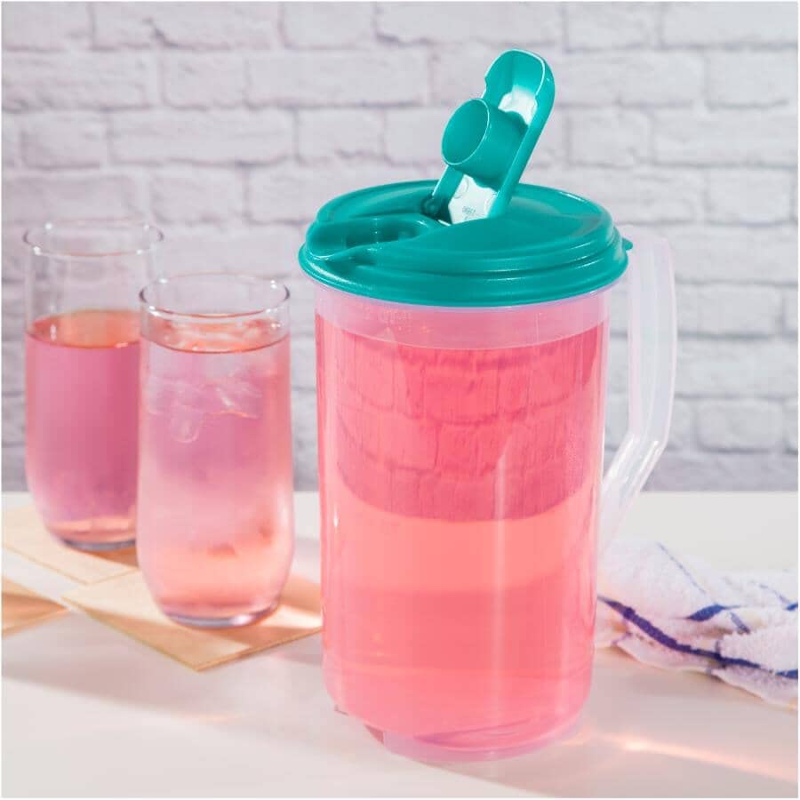Sterilite mango ergonómico, manejo cómodo y vertidos controlados.