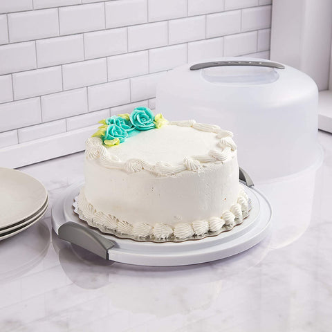 Sterilite base con mango para transportar fácilmente pasteles y postres