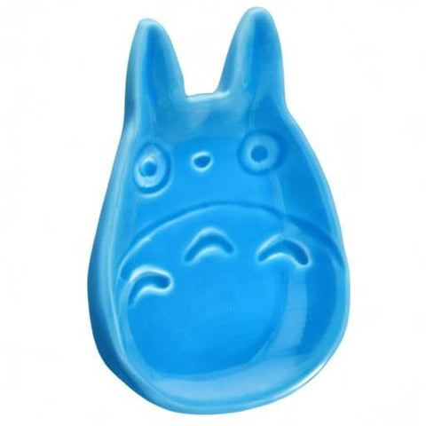Totoro azul mamezara Studio Ghibli, añade encanto funcional a cualquier mesa