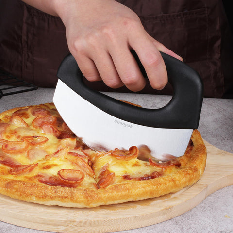 Suanyok Cortapizza corte rápido y uniforme gracias a la hoja afilada