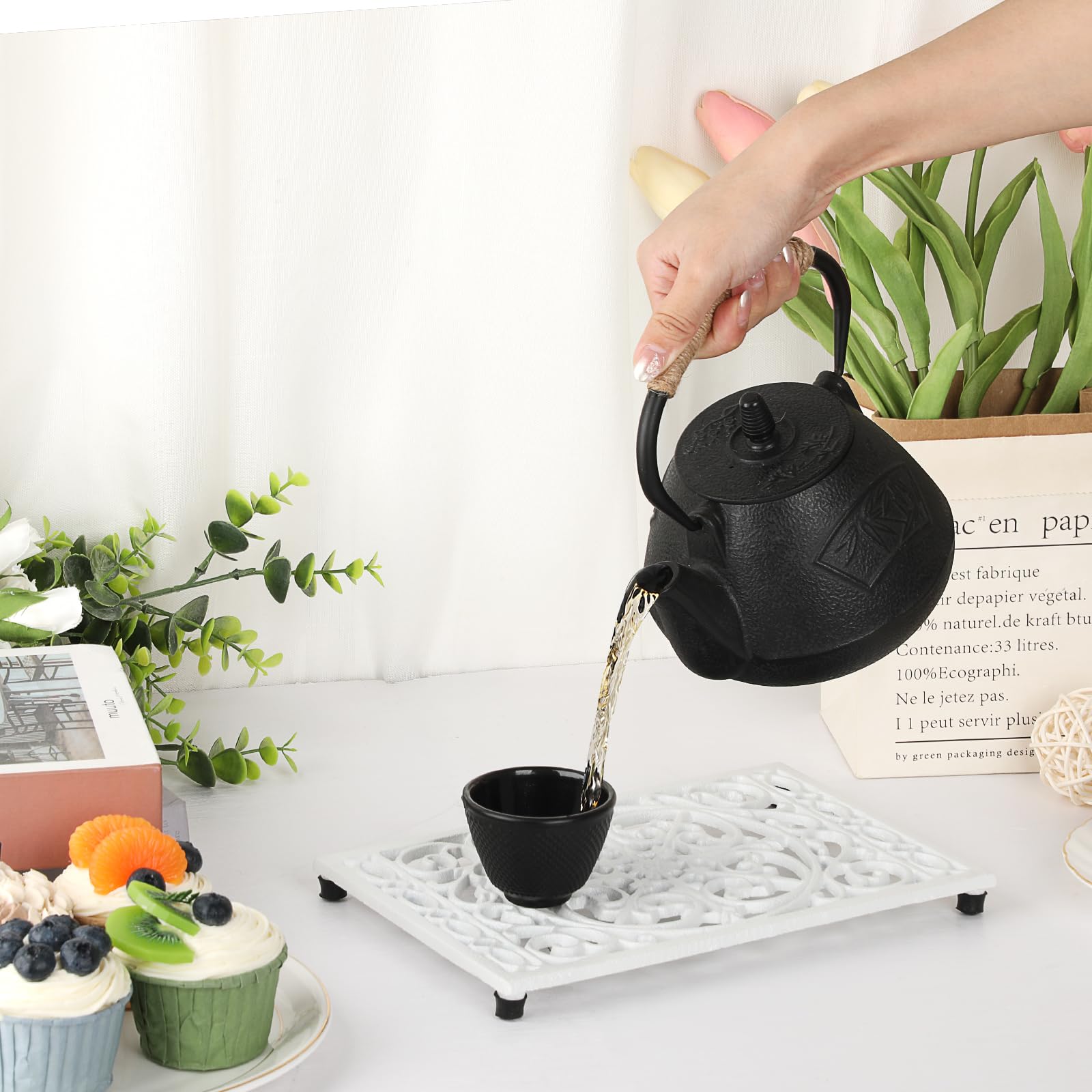 Diseño decorativo vintage que complementa cocinas con estilo.