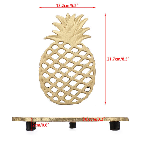 Protección de superficies con salvamanteles dorado Sumnacon y piña