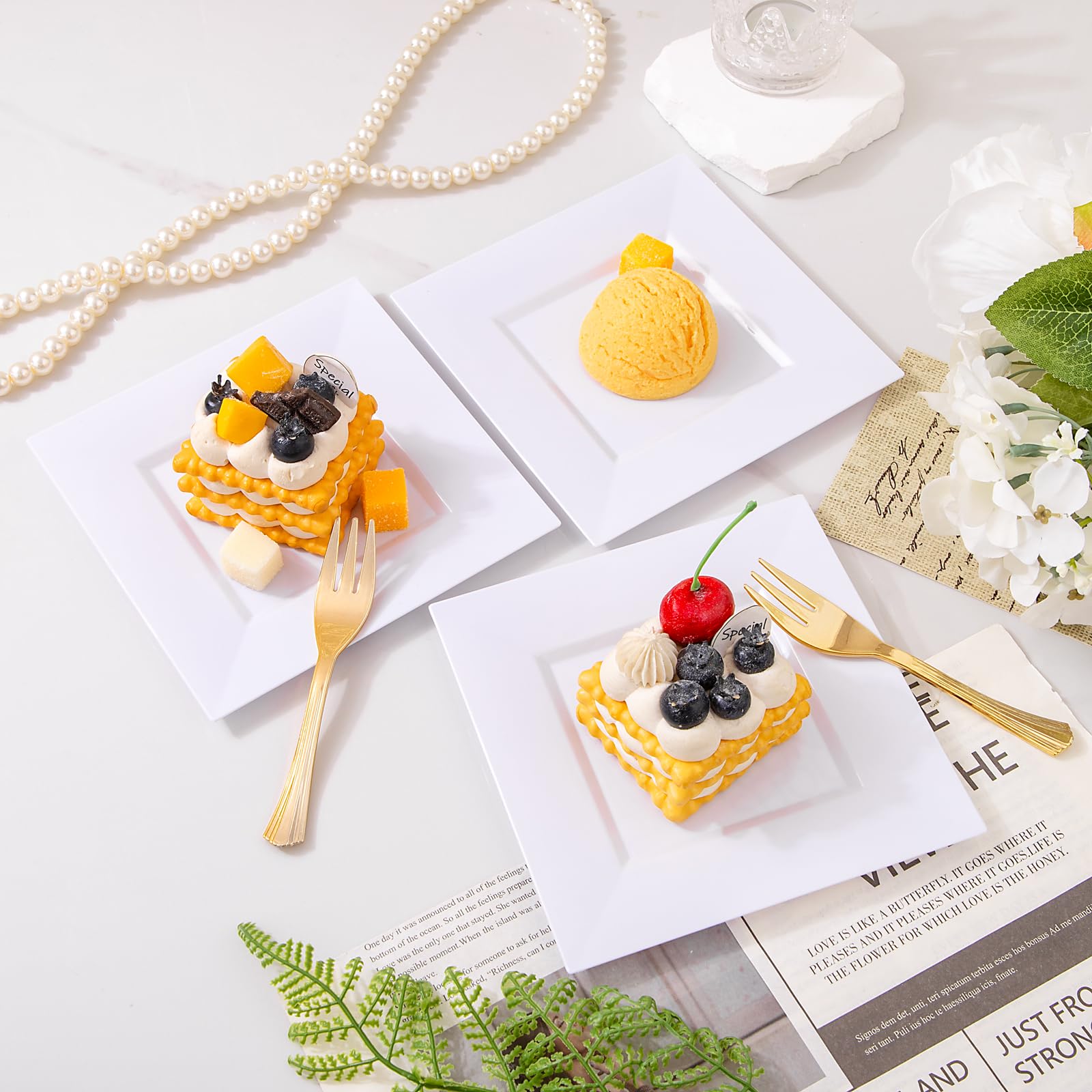 Conjunto de tenedores dorados para postre de Supernal, tono brillante.