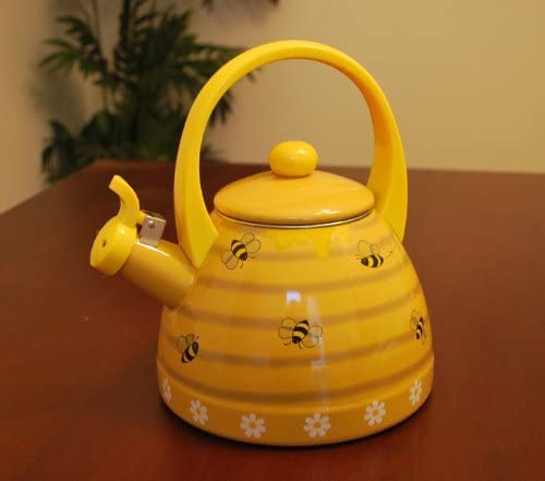 La tetera emite un sonido suave al hervir, agradable para el ritual.
