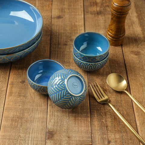 Sureasy tazones para aperitivos y salsas en azul para la mesa.