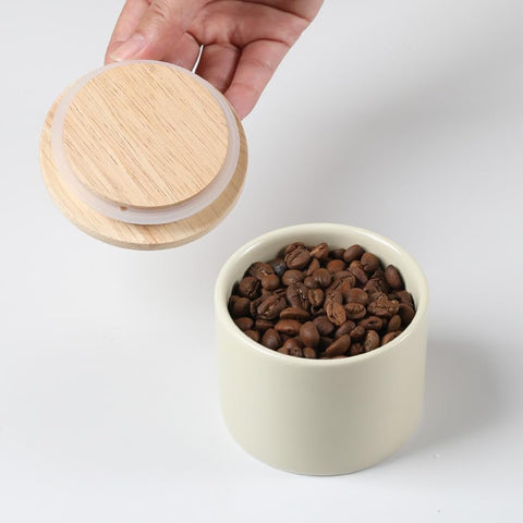 Los botes Sweejar pueden lavavajillas; tapas requieren lavado a mano.