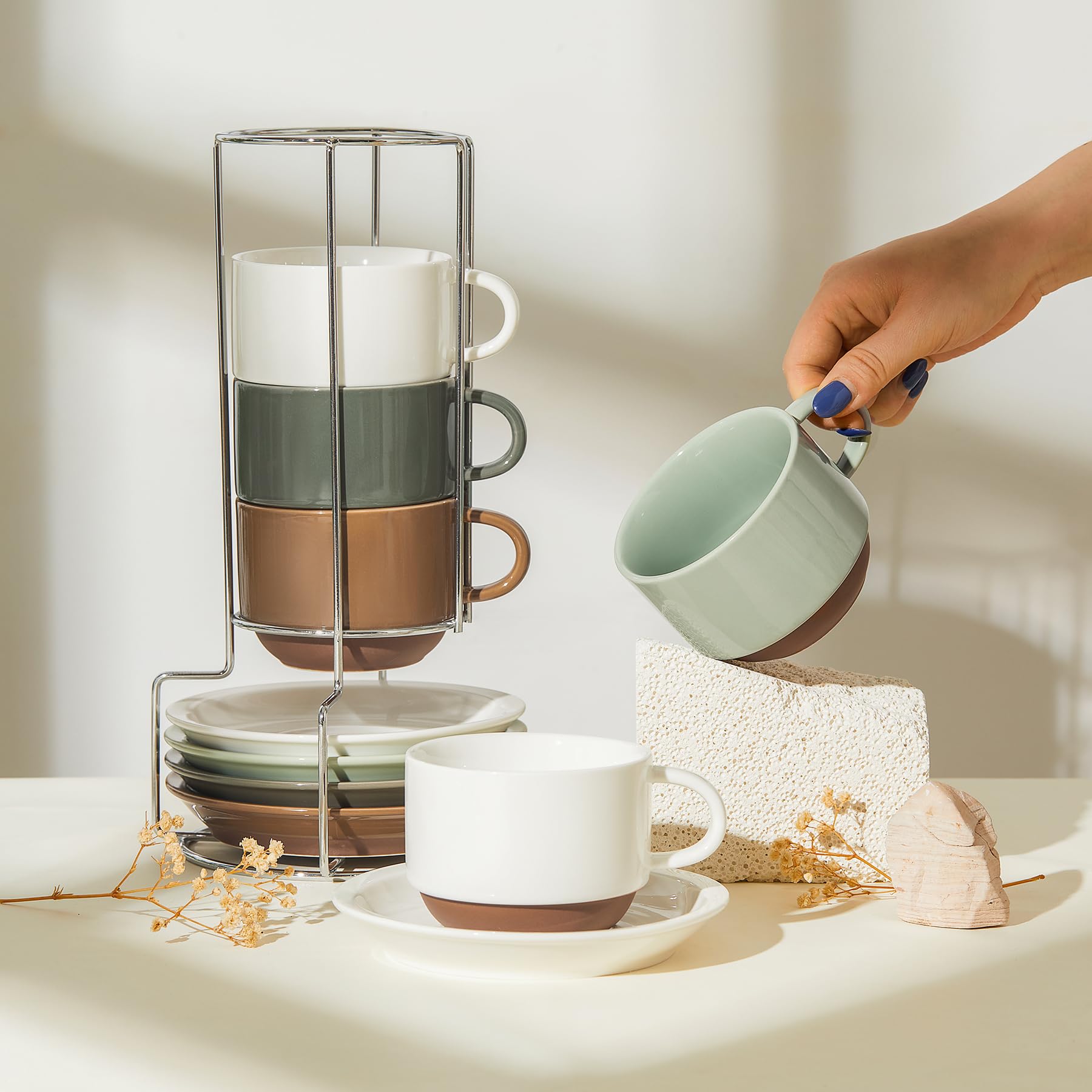 Platillos Sweese de capuchino, diseño coordinado para servicio ordenado