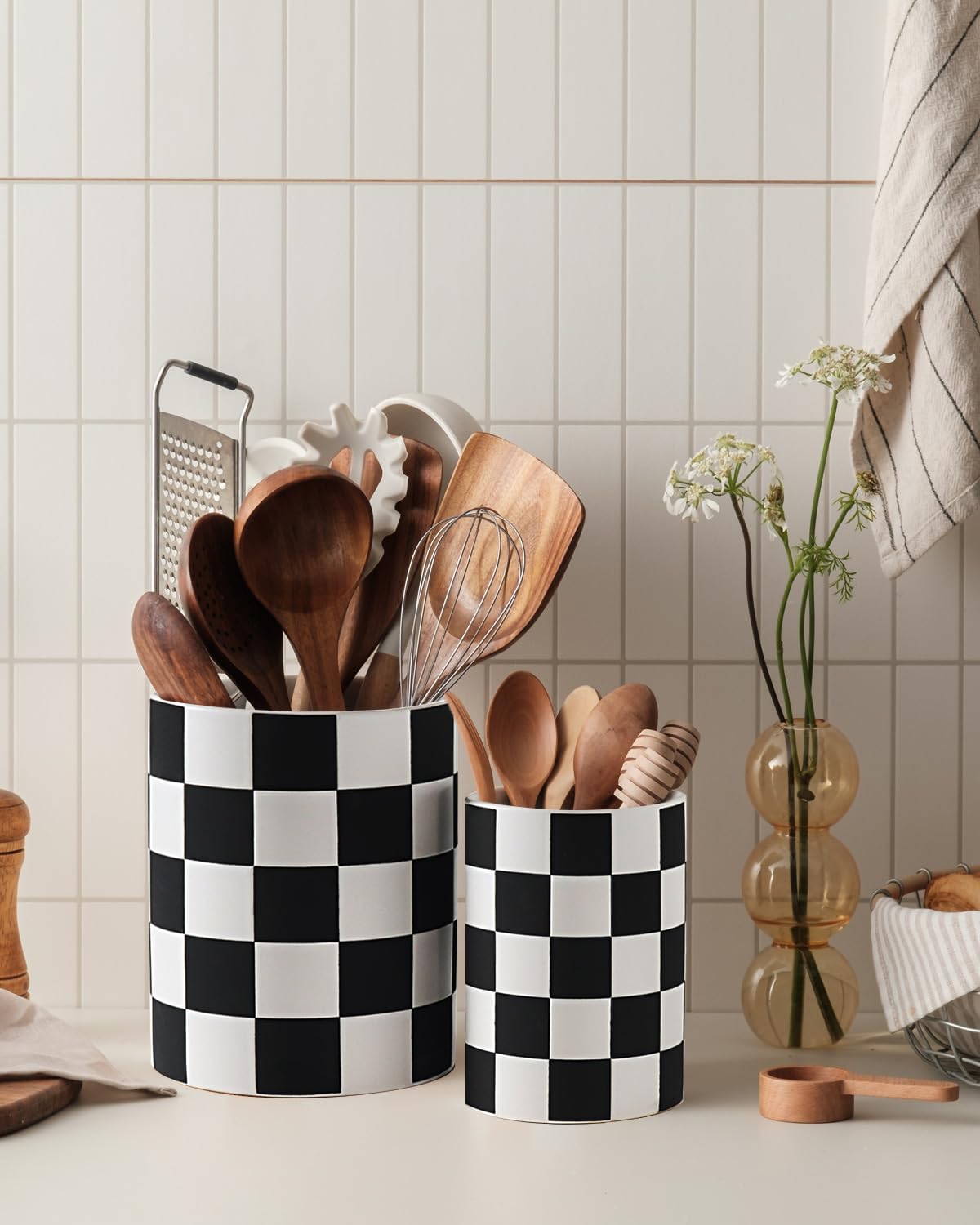 Swicken porta-utensilios ideal para decorar cocinas y mostradores.