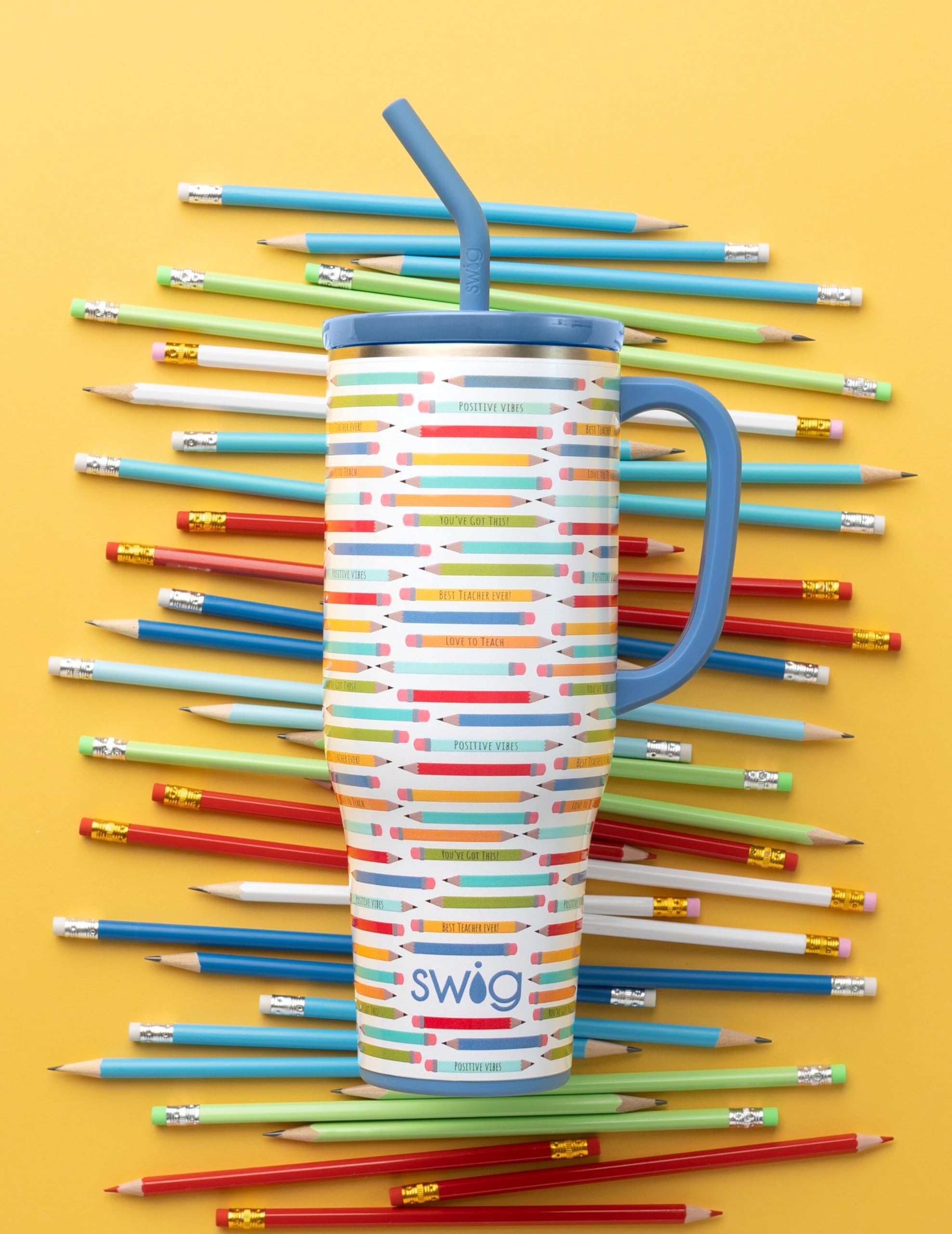 Swig Life 40 onzas Mega Mug con tapa deslizante, sorbos controlados y seguro.
