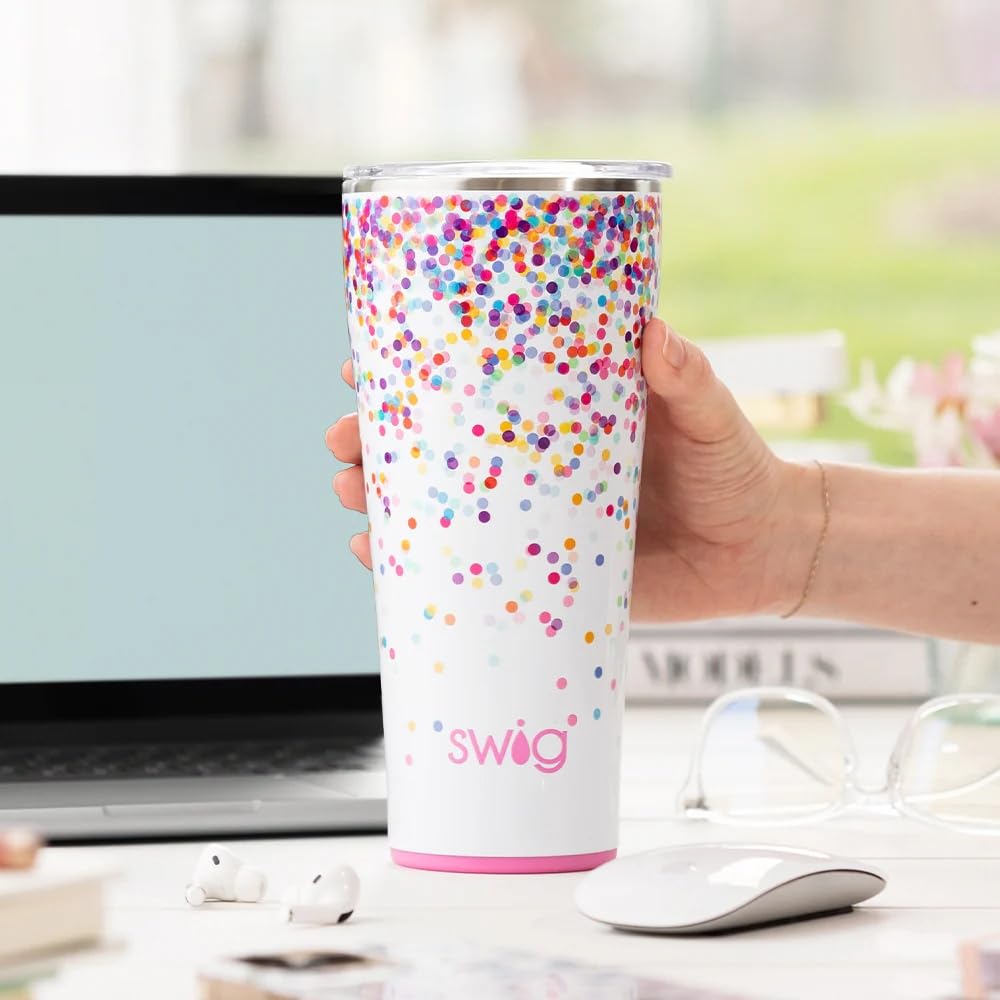 Swig Life vaso térmico 32oz base antideslizante para mayor estabilidad.