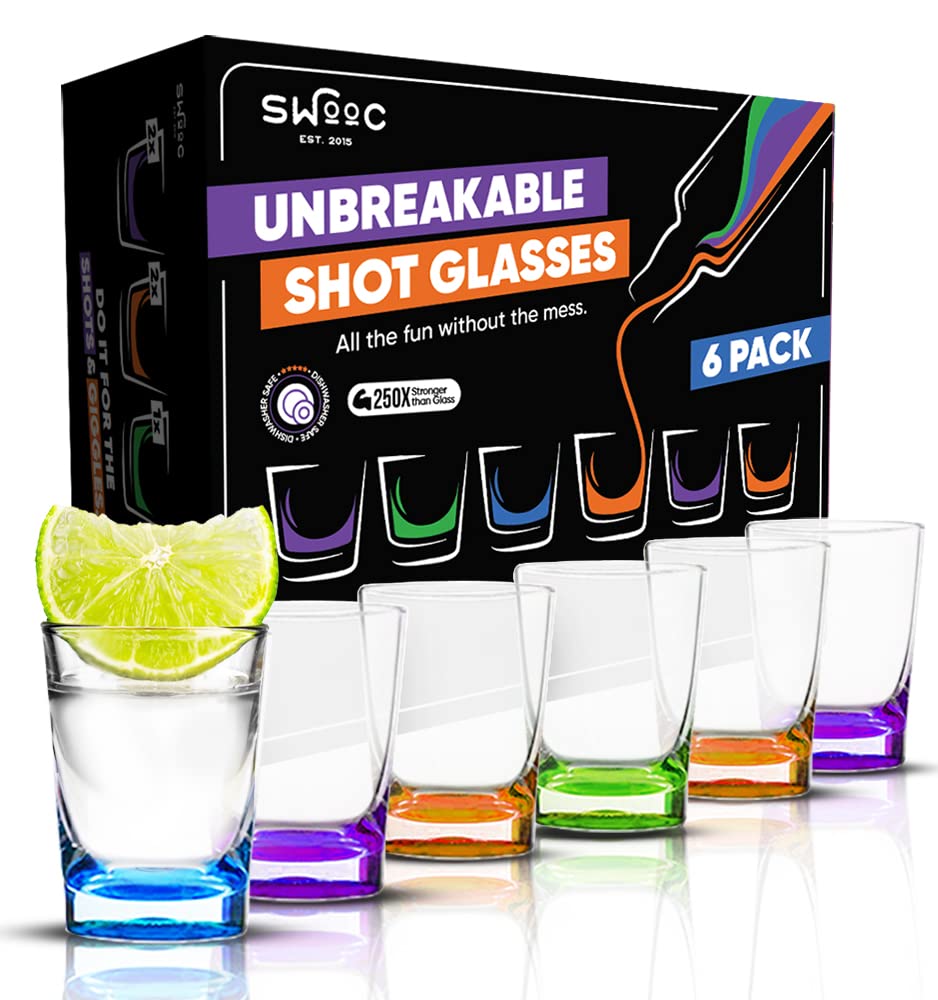Vasos SWOOC coloridos y resistentes, ideales para fiestas sin romperse.