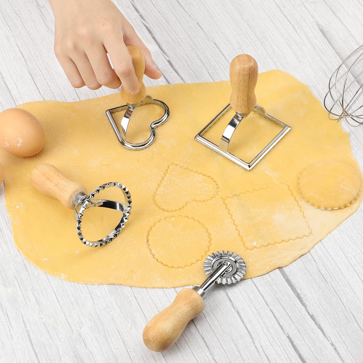 TACGEA kit de 4 formas para ravioli, ideal para preparar masas con rellenos.