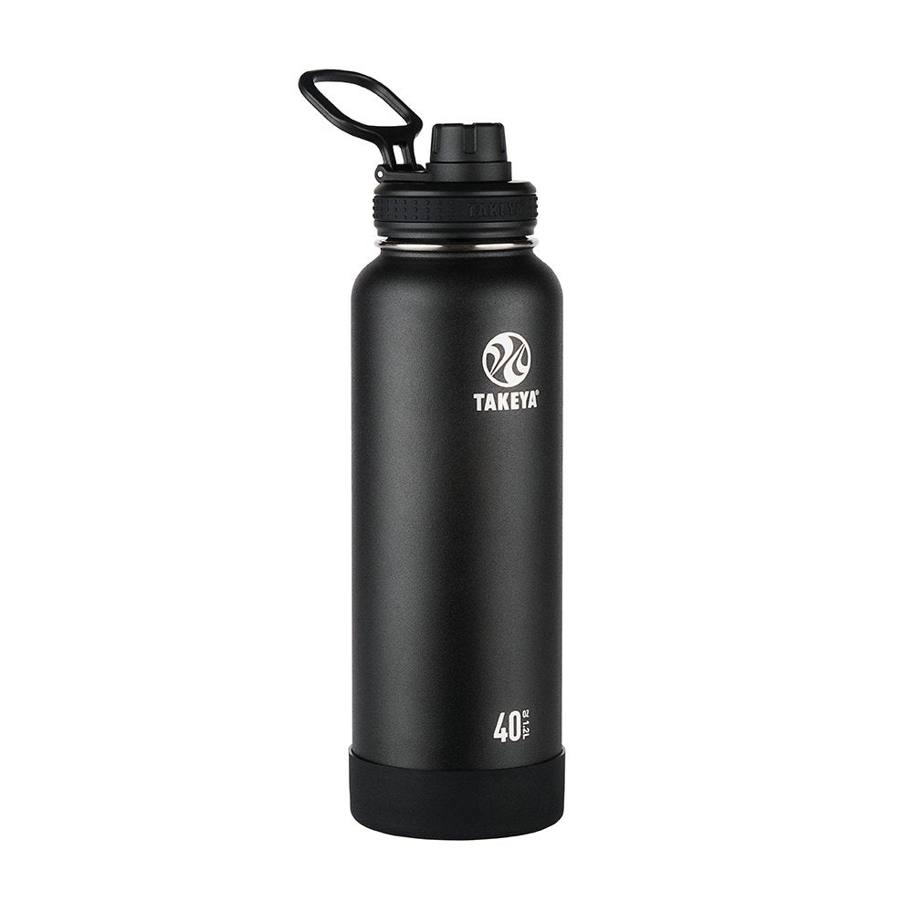 Botella Takeya Actives de acero inoxidable de 40 oz Onix, mantiene bebidas frías por más tiempo.