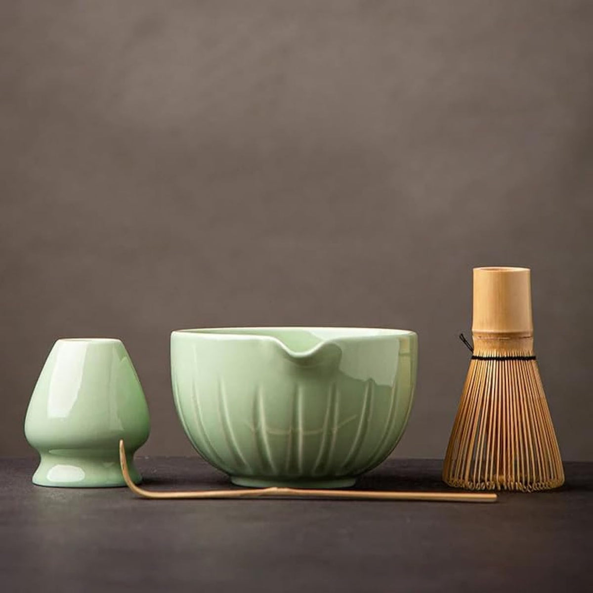 Tang Pin: set de matcha, tazón con vertidor y chasen para ceremonial elegante