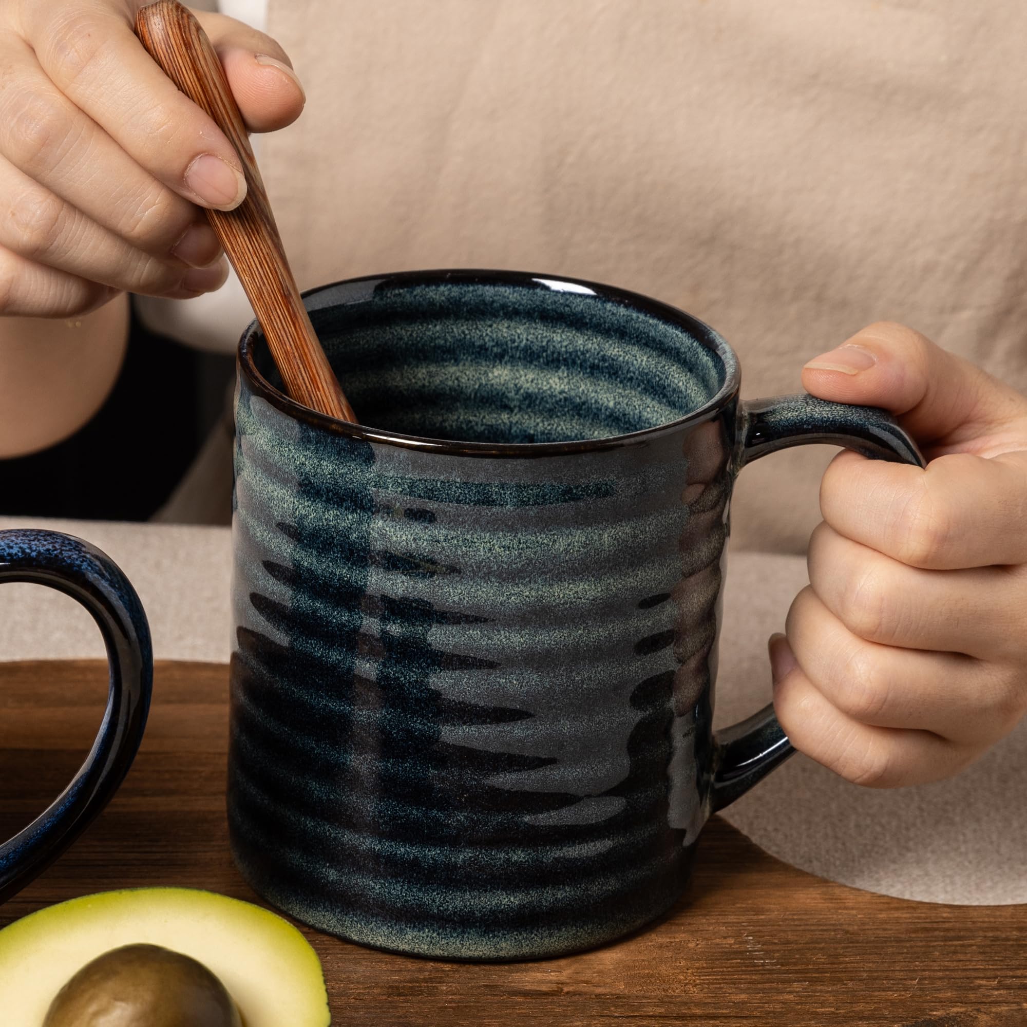 Base amplia de la taza TaoTaojarvie para mayor estabilidad.