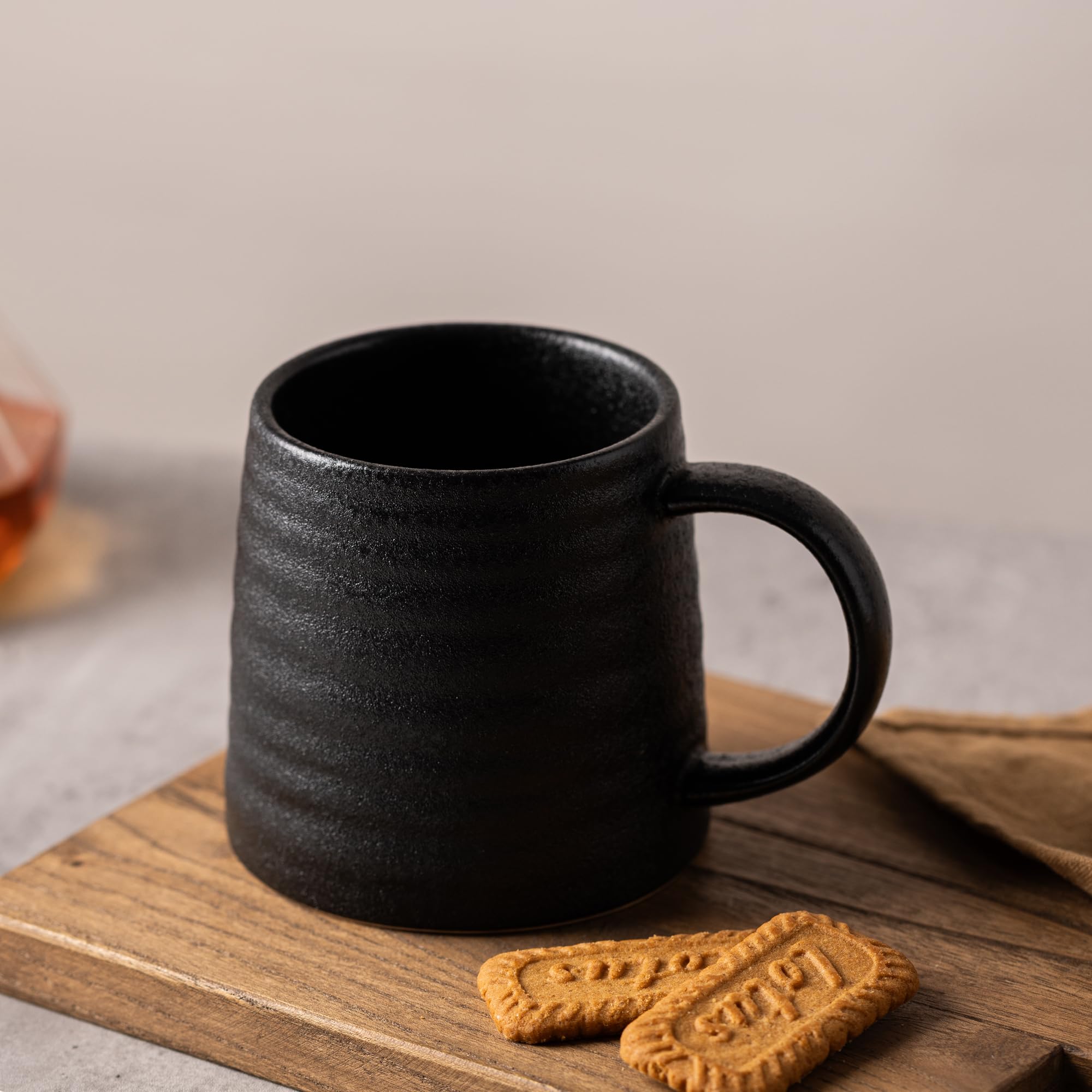 Taza TaoTaojarvie con esmalte mate, fácil de limpiar.