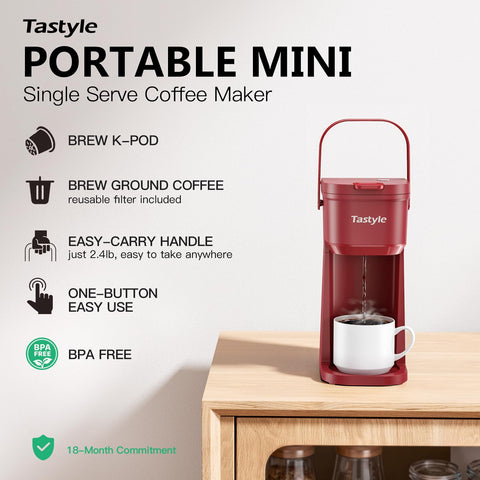 Tastyle con mango portátil en uso, ideal para viaje.