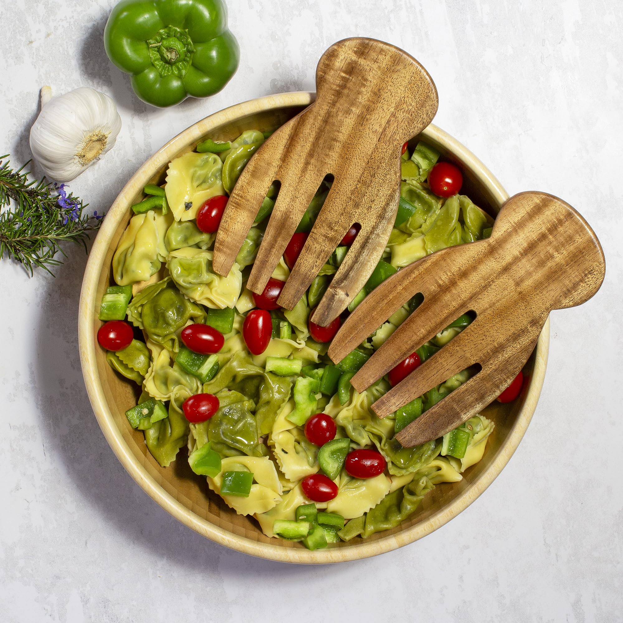 TB Home Salad Hands en madera de acacia, resistencia y elegancia en la mesa.